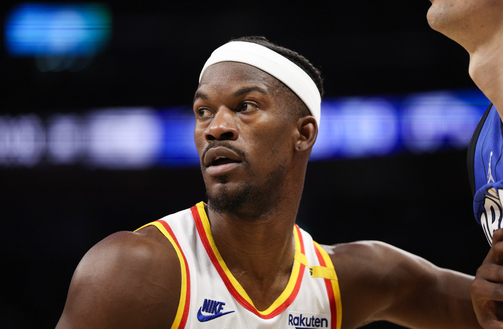 包含刷新纪录首场状态出色，MAD观众沸腾！，东契奇重返赛场引发球迷热议的词条-ayx