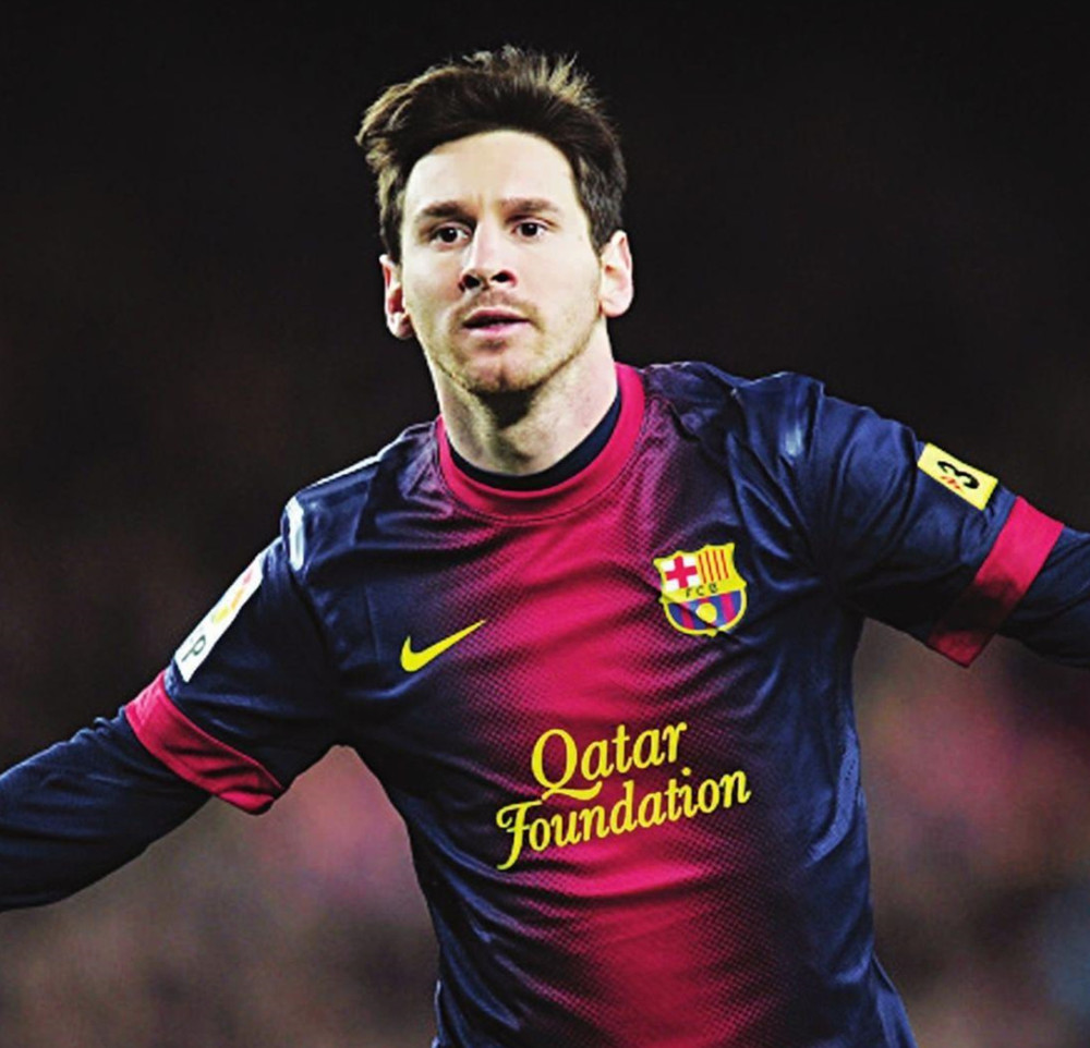 出色发挥首场状态出色，雄鹿观众沸腾！，莱万多夫斯基重返赛场全场沸腾不已(即使身处黑暗也要心向阳光)-爱游戏中国