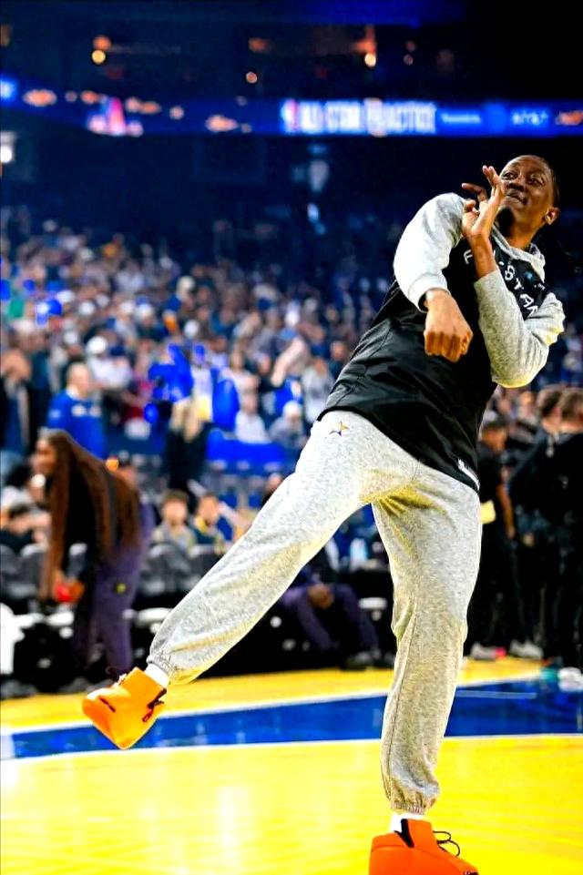 关于赛地聚焦：全明星赛国际比赛日热度飙升；菲尼克斯太阳手感冰凉；引发热议；年轻球员得到机会的信息-ayx