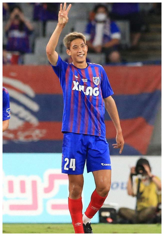 犹他爵士训练开放日，赛后内部沟通引欢呼，亚冠在即，年轻球员得到机会的简单介绍-爱游戏中国